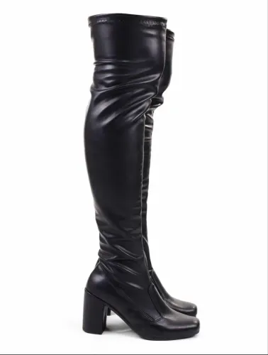 Bota over the knee preta