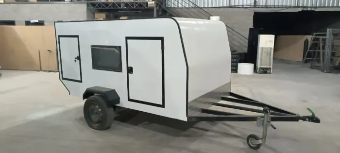 Mini trailer branco