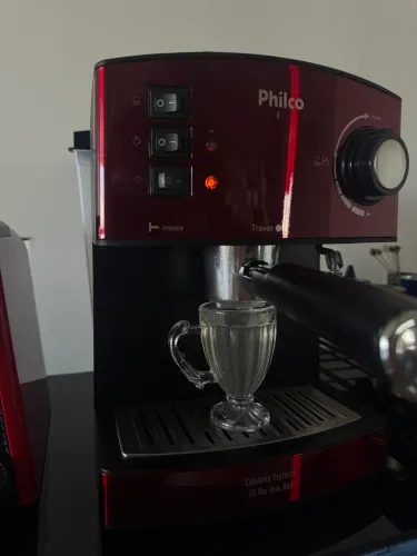 CAFETEIRA PHILCO PCF24 20 BAR SEMINOVA 