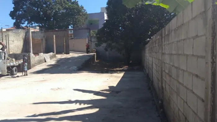 Locação lote 700m2 plano rua sem saída B João Pinheiro