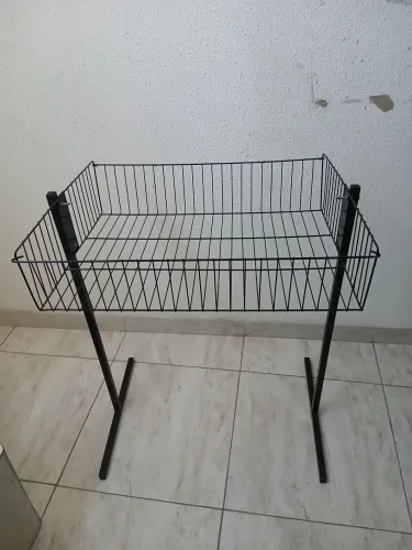 Cesto expositor aramado