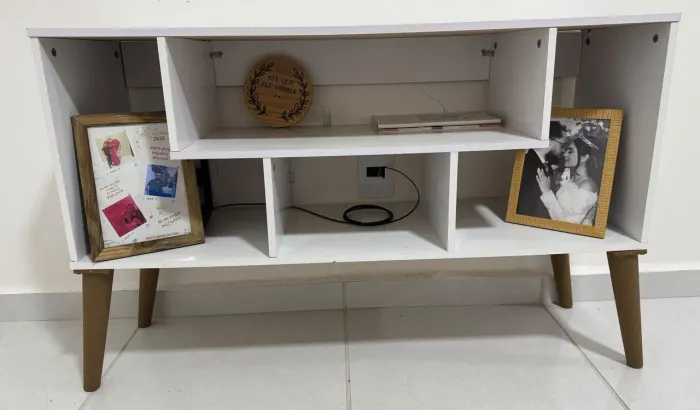 Mesanino de sala P/ TV até 65? Branco
