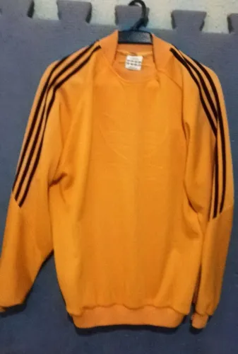Blusa Adidas  original 