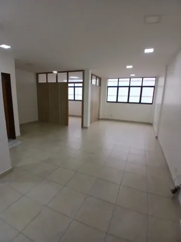 Sala comercial excelente com 54 m² - Várzea - Teresópolis, RJ
