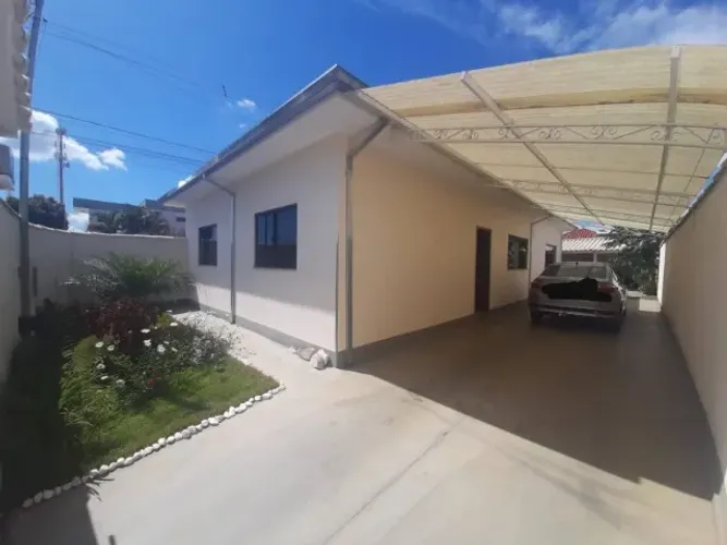Vende-se Casa (São Gonçalo de Sapucaí MG) *