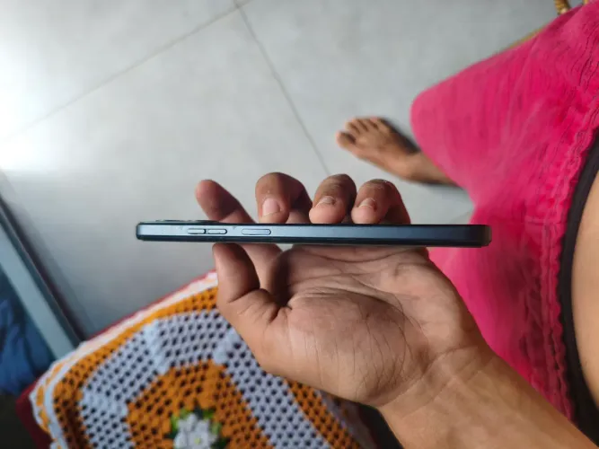 Motorola G35 5G semi-novo, custo benefício 