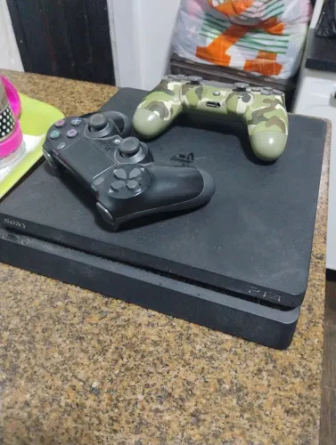 vendo ps4 pifado so arrumar, troco por iPhone 