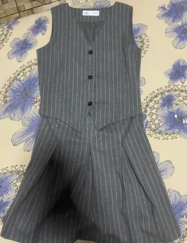 Vestido alfaiataria listrado.