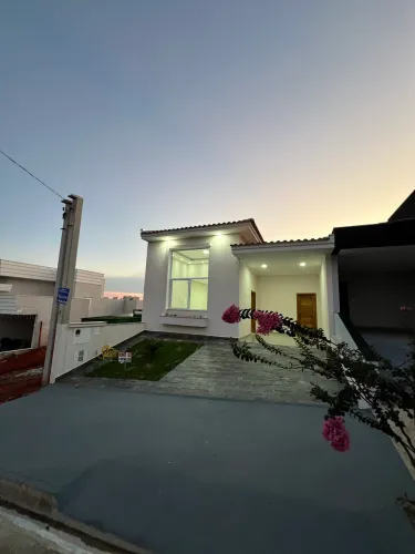 CASA CONDOMÍNIO FECHADO
