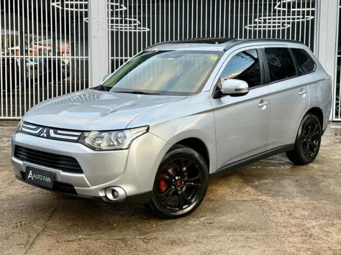Mitsubishi Outlander 2.0 16V 160cv Aut. 2014