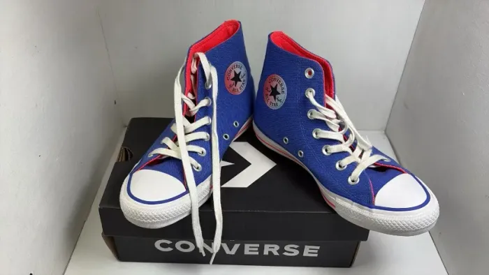 Tênis All Star Converse em lona azul e laranja