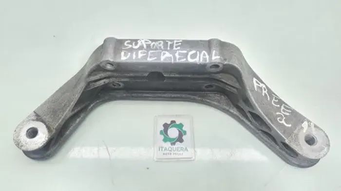 Suporte Diferencial Traseiro Freelander 2 Evoque 2013 2014