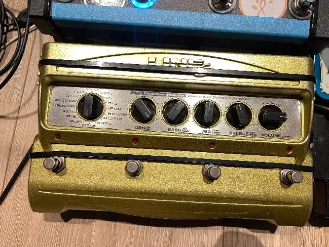 Pedal de drives DM-4 Line 6