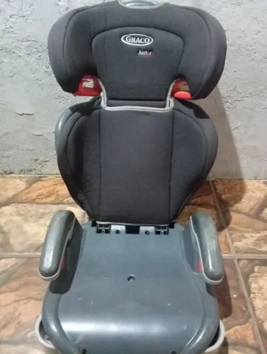 Vendo cadeira infantil 