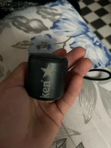Caixinha de som Heineken mini