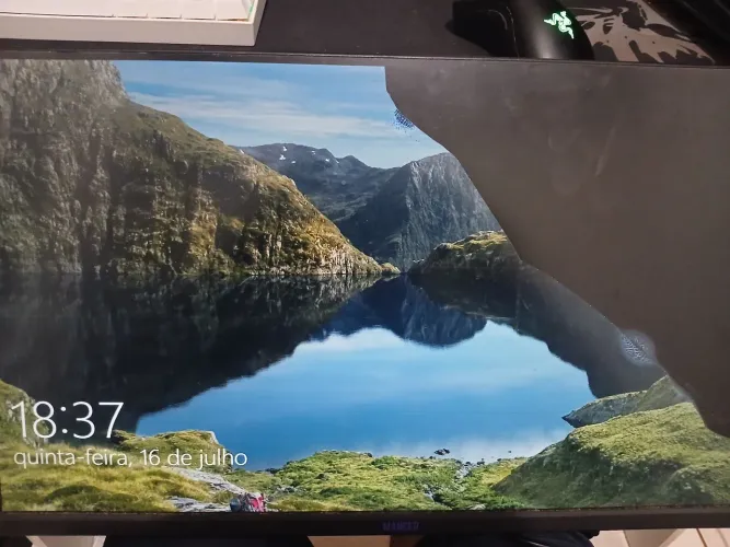 Monitor Mancer Horizon z21 (para retirada de peças ou conserto)