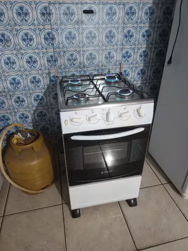 FOGÃO EM EXCELENTE ESTADO -ENTREGO 