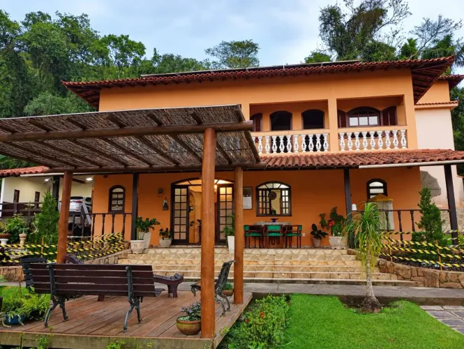 Casa com 6 quartos à venda, 180 m² por R$ 1.800.000 - Itaipuaçu - Maricá/RJ