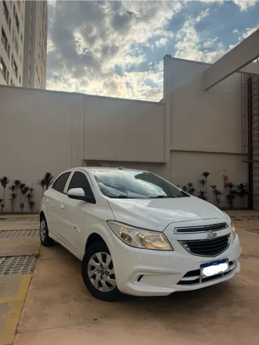 Chevrolet Onix Hatch LT 1.0 8V Flex Power Mec. 4P 2015