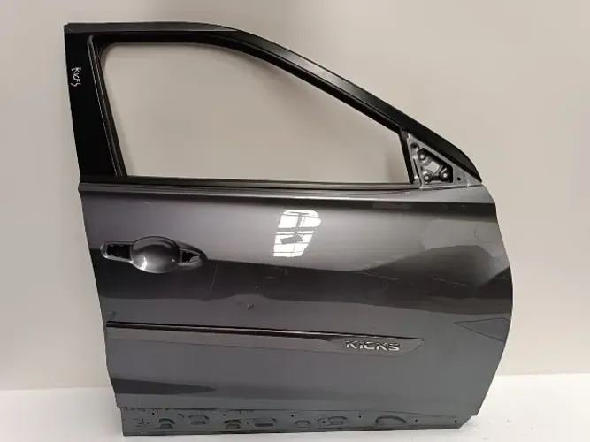 Porta Dianteira Lado Direito Nissan Kicks | 2016 à 2024 - Usada/Original (Chumbo)