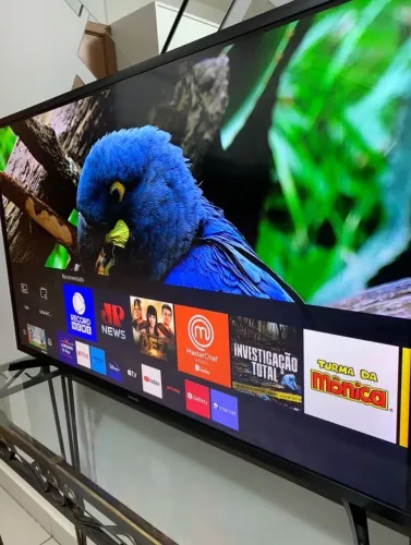 Smart tv Samsung 43 polegadas sistema Tizem dos mais atuais.