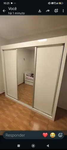 Guarda roupa c espelho 
