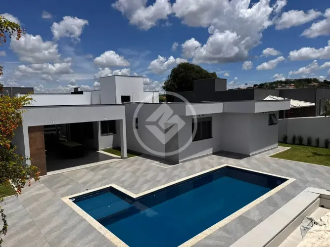 CASA ALTO PADRÃO, 4 SUÍTES, SEMI MOBILIADA, PRÓXIMO A LAGOA / MY BROKER codigo: 275695