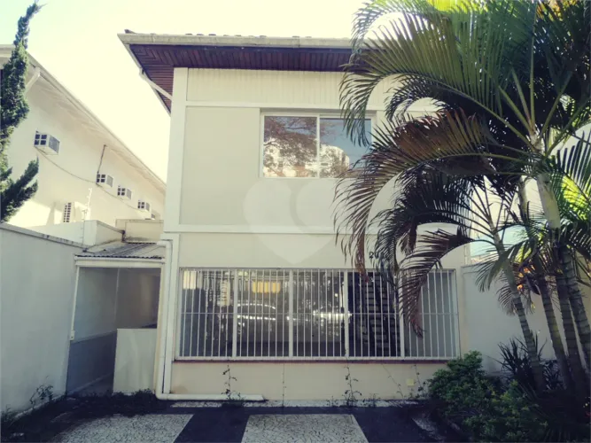 Sobrado à venda com 3 quartos em Granja Julieta, São Paulo - SP