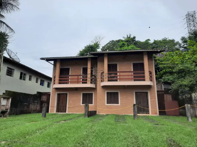 Casa com 4 quartos, Praia da Lagoinha, Ubatuba - R$ 980 mil, Cod: 1698