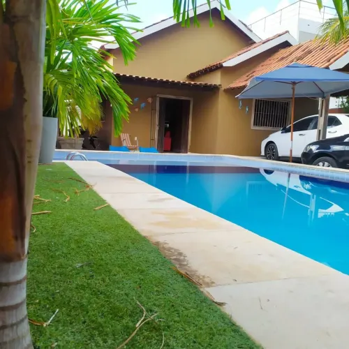 Casa com piscina em Lucena