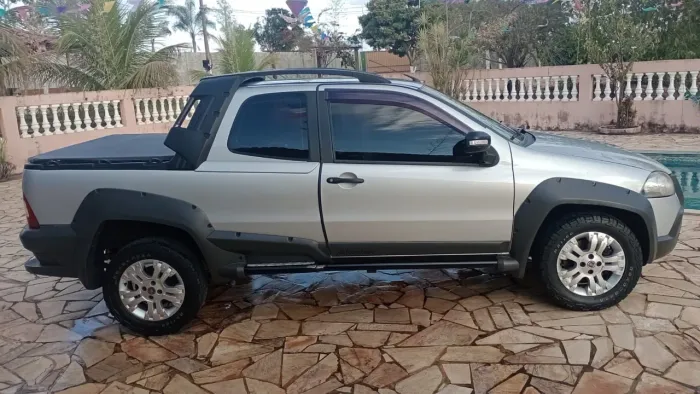 Fiat Strada Adventure1.8/ 1.8 Locker Flex CD 2010