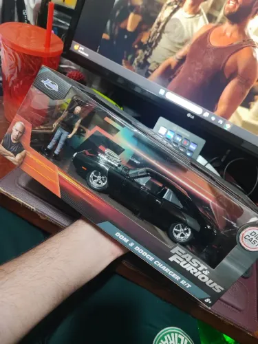Jada toys Velozes e furiosos Carro Toretto Dodge Charger