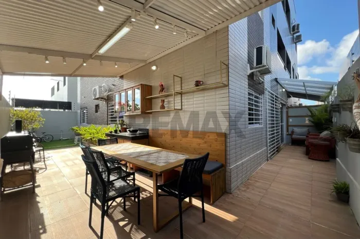 Apartamento Térreo à venda com 3 quartos no Jardim Cidade Universitária