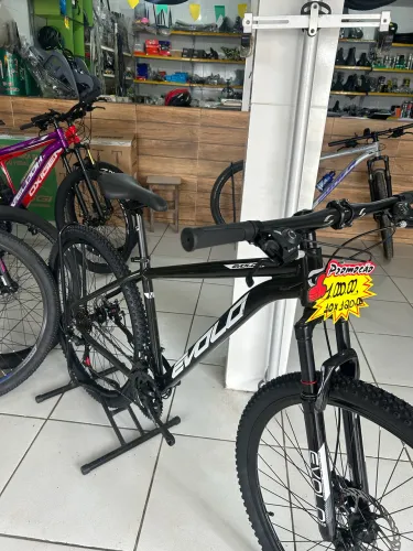 Bicicleta EVOLO TAMANHO 17(nova)