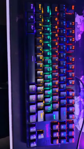 VENDO TECLADO MECÂNICO REDRAGON 75%