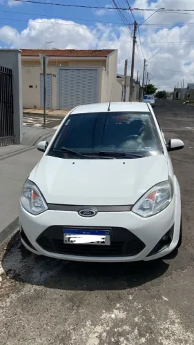 Ford Fiesta SE 1.6 8V Flex 5P 2014