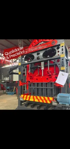 MÁQUINA PARA BLOCOS E PISOS DE CONCRETO!
