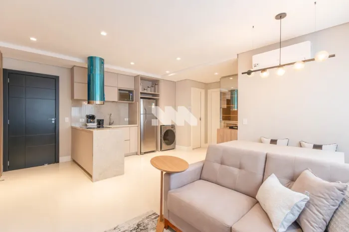 Apartamento mobiliado para locação no São Francisco - Curitiba