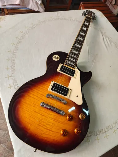 Guitarra epiphone les paul classic sunburst 2005, bag de luxo wake make sound - gibson