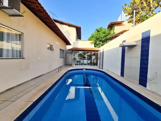 Casa a venda com 03 Suítes no São João