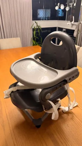 Cadeira de jantar Chicco pocket snack petit baby cor cinza