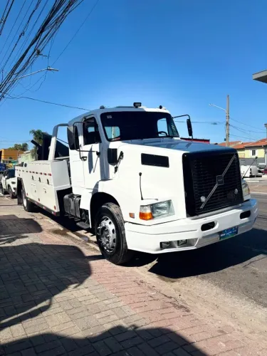 Volvo NL12 Guincho pesado 4x2