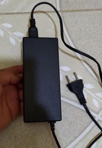 Fonte 12v 5.5Amp Som altomotivo, pequenos motores e pequenos projetos 