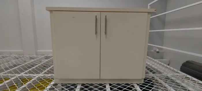 Pequeno armário funcional super útil