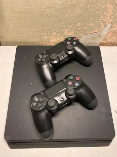 PS4 Sony PlayStation 4 Slim 500GB em ótimo estado, APENAS VENDA OU TROCA RJ