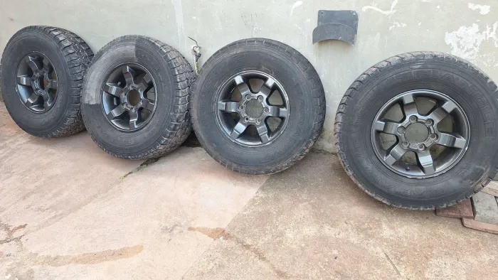 RODAS ARO 15 FRONTIER MWM