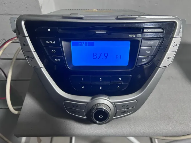 Rádio original Elantra 2012