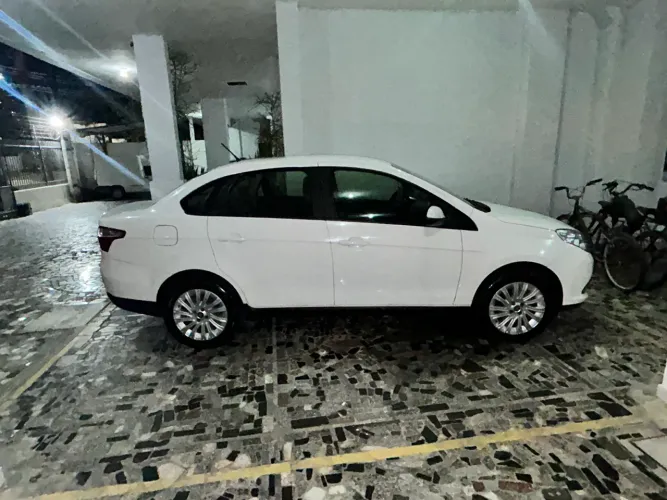 Fiat Grand Siena Essence 1.6 Flex 16V 2017