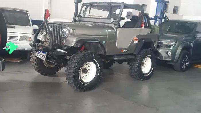 Willys Overland Jeep 2.6 12V Gasolina 2P 1962