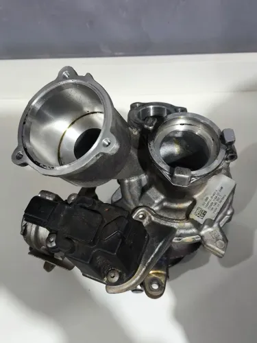 Turbina / Turbocompressor Original Audi A3 2016 - Código 06K145701T